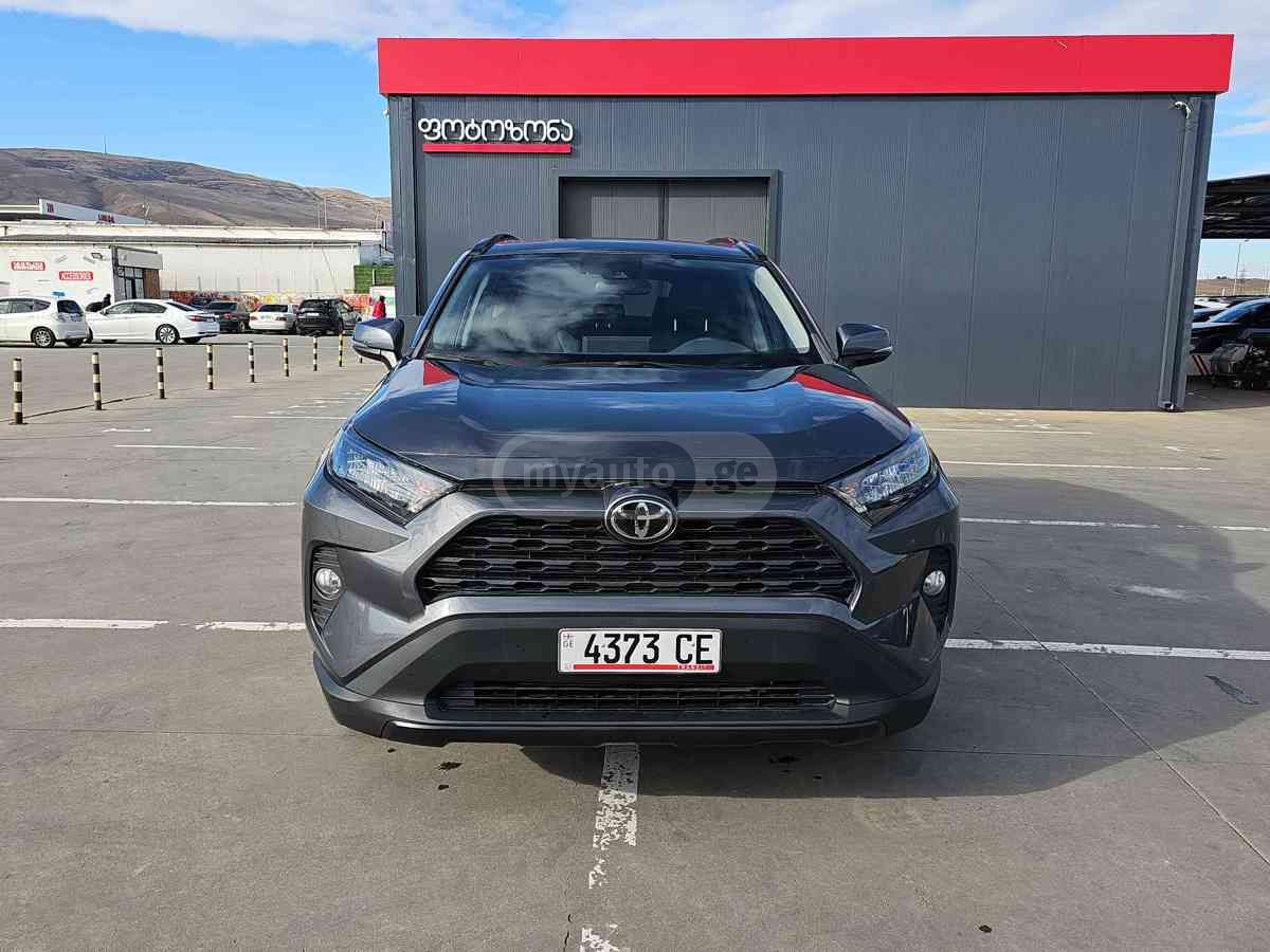 Toyota RAV 4 2020 — photo 2