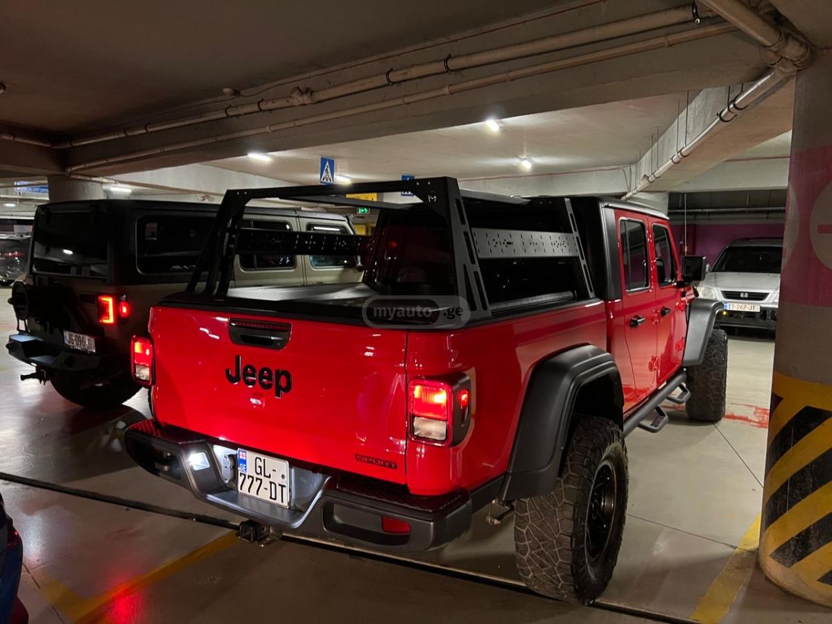 Jeep Gladiator 2023 — photo 2