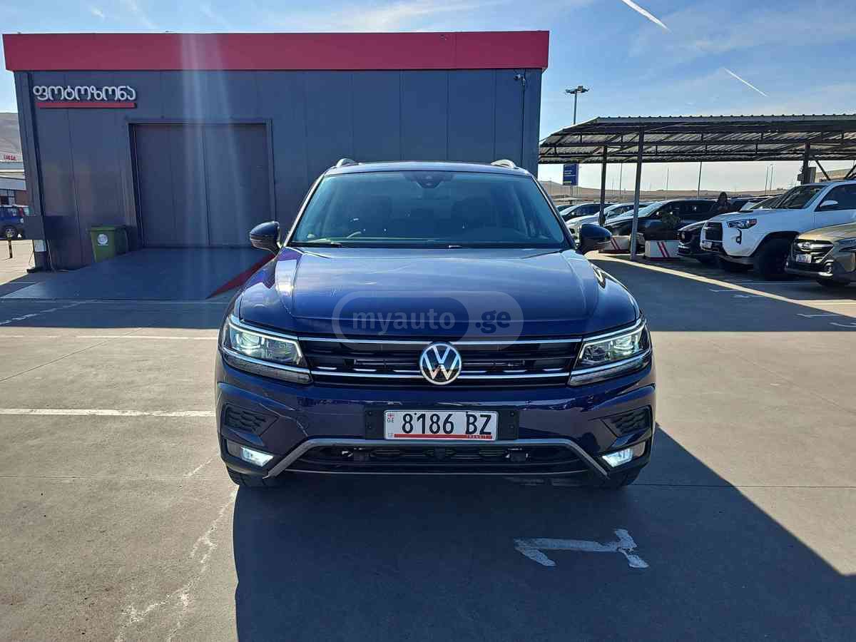 Volkswagen Tiguan 2021 — photo 2