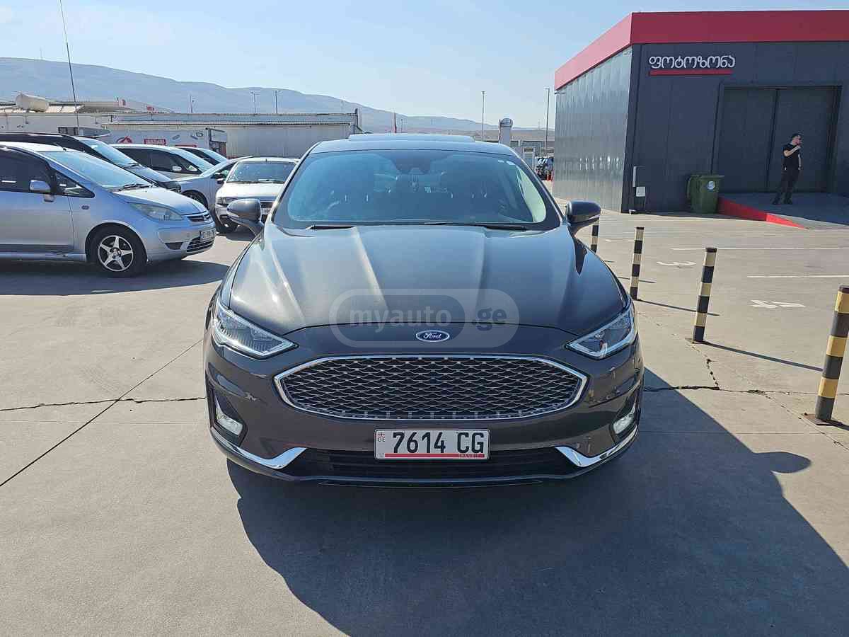 Ford Fusion 2019 — photo 2