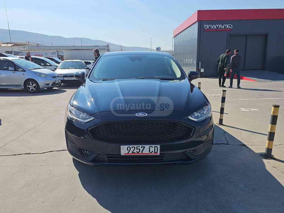 Ford Fusion 2020 — photo 2