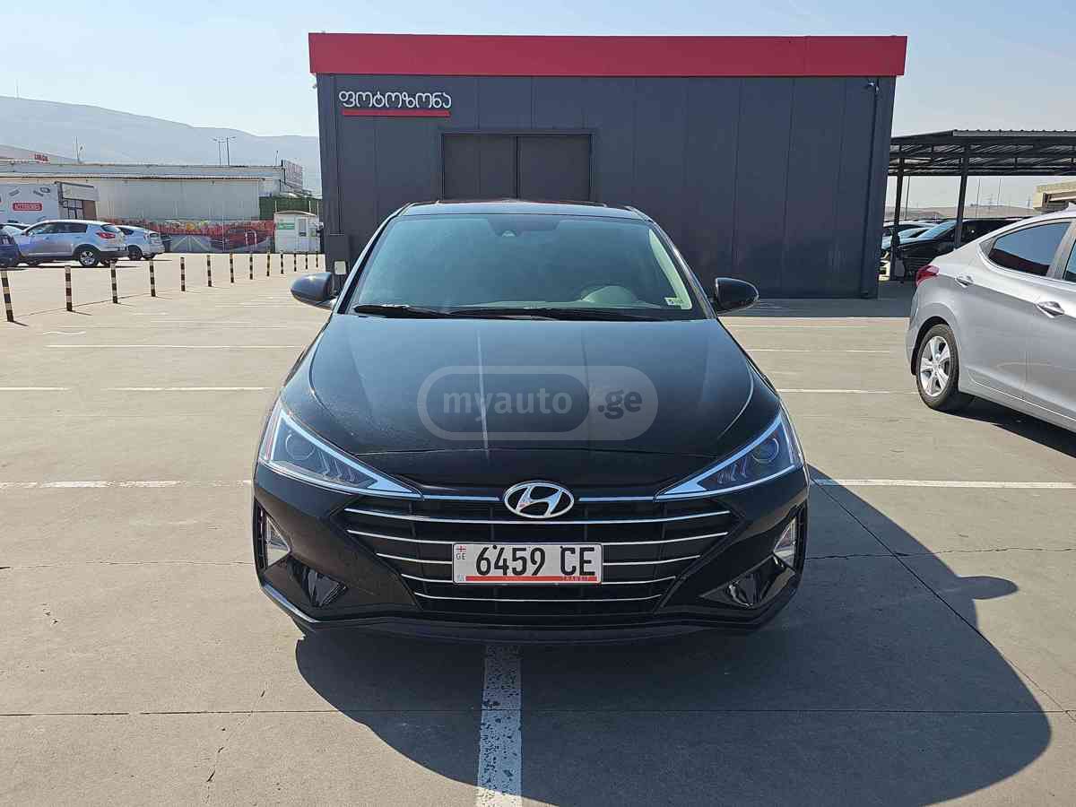 Hyundai Elantra 2020 — photo 2