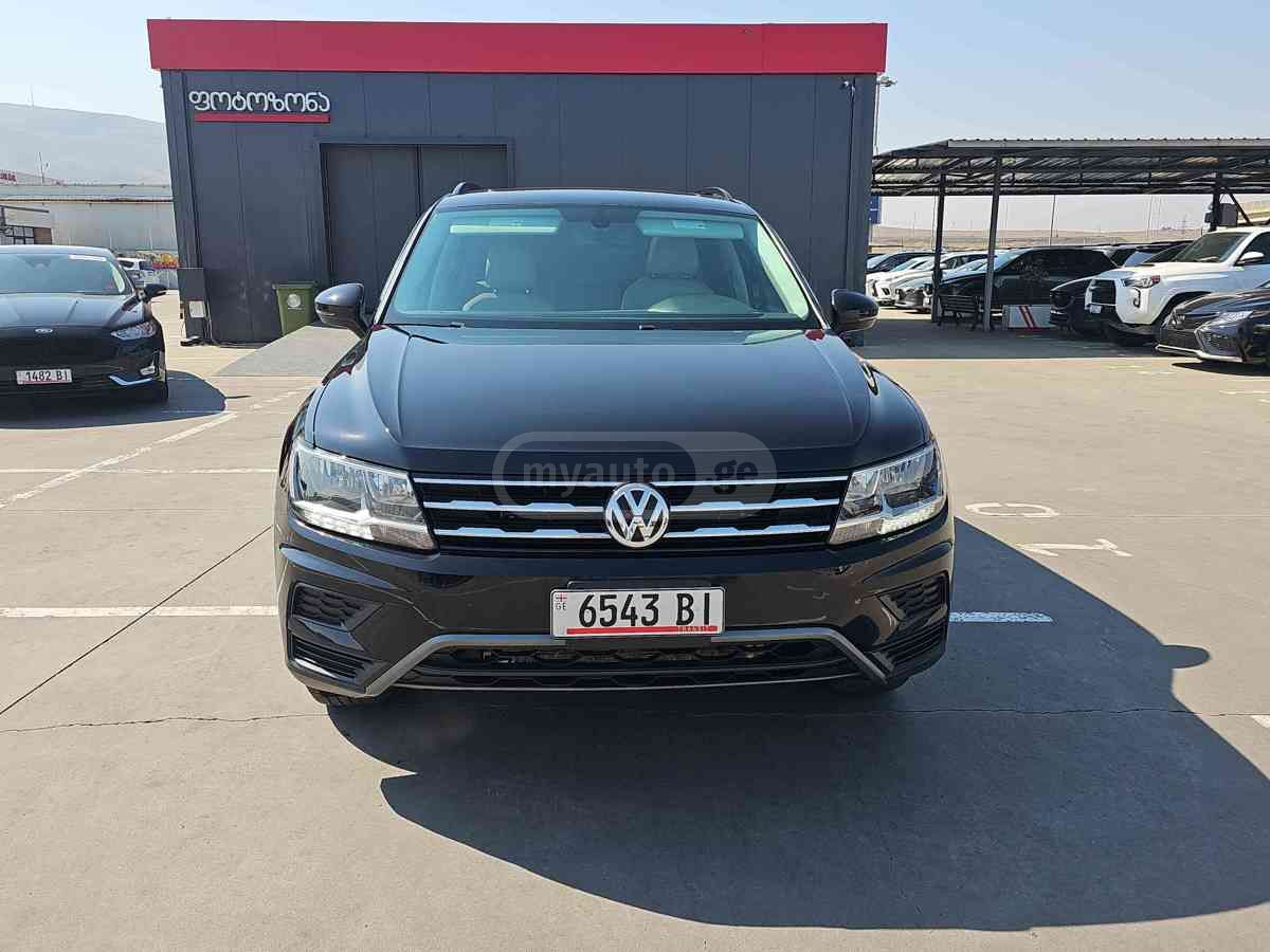 Volkswagen Tiguan 2021 — photo 2