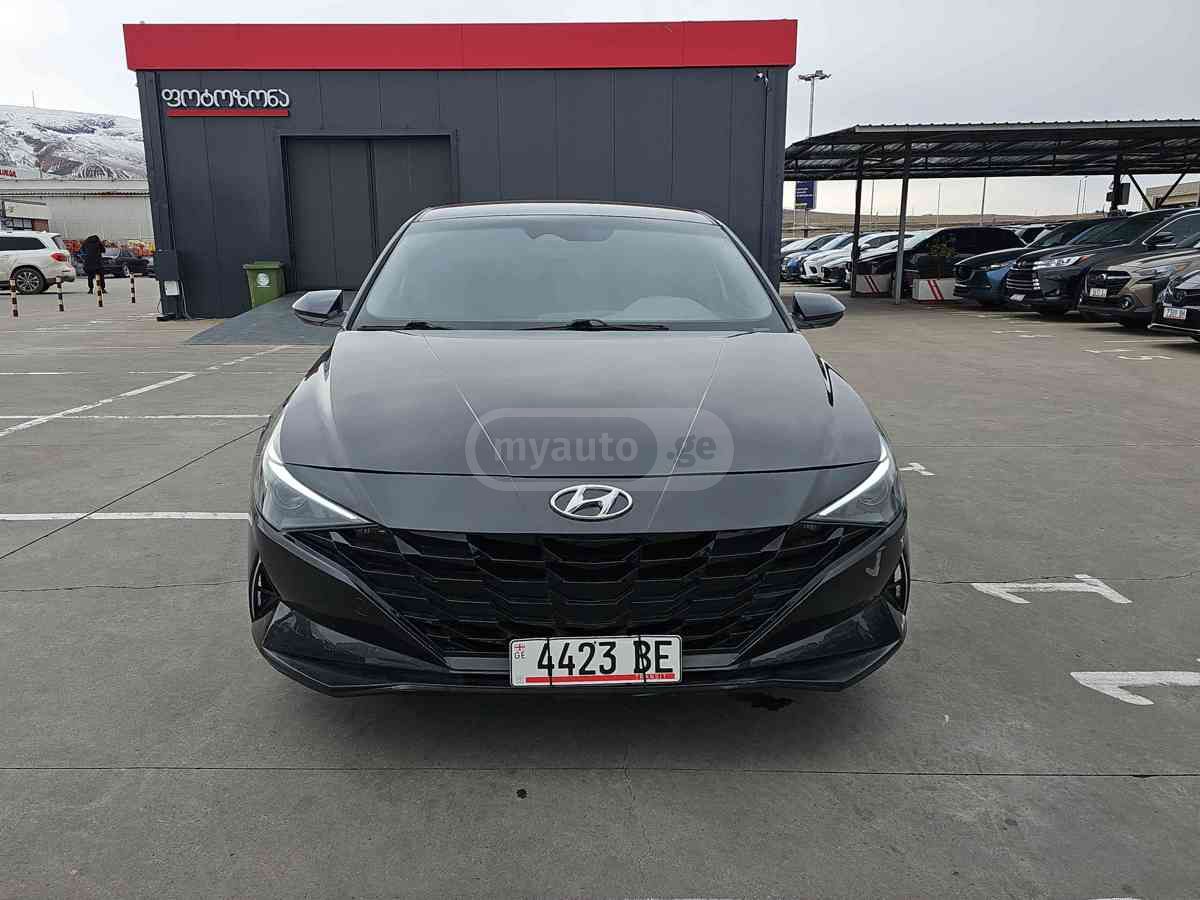 Hyundai Elantra 2021 — photo 2