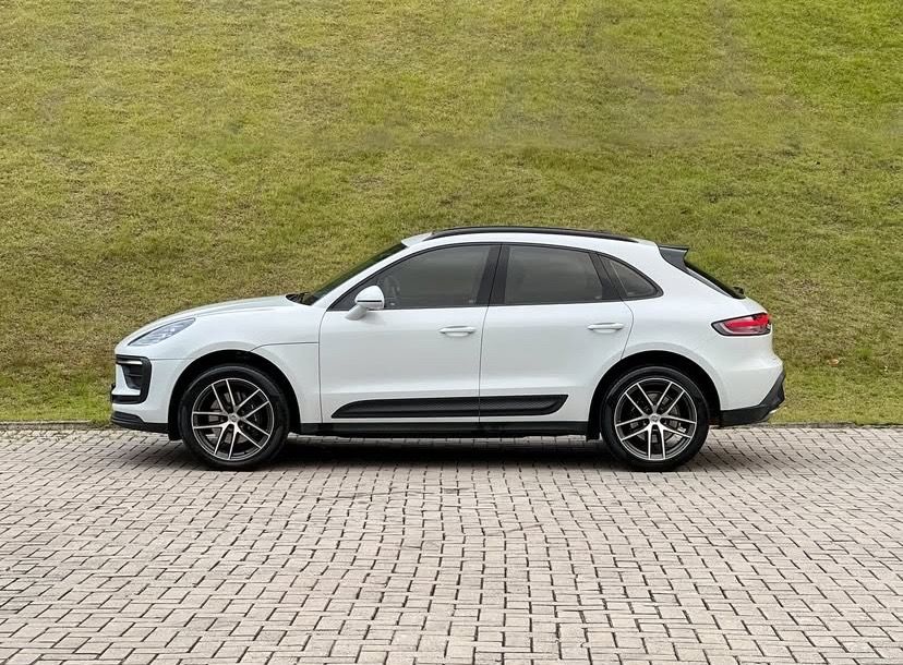 Porsche Macan 2021 — photo 2