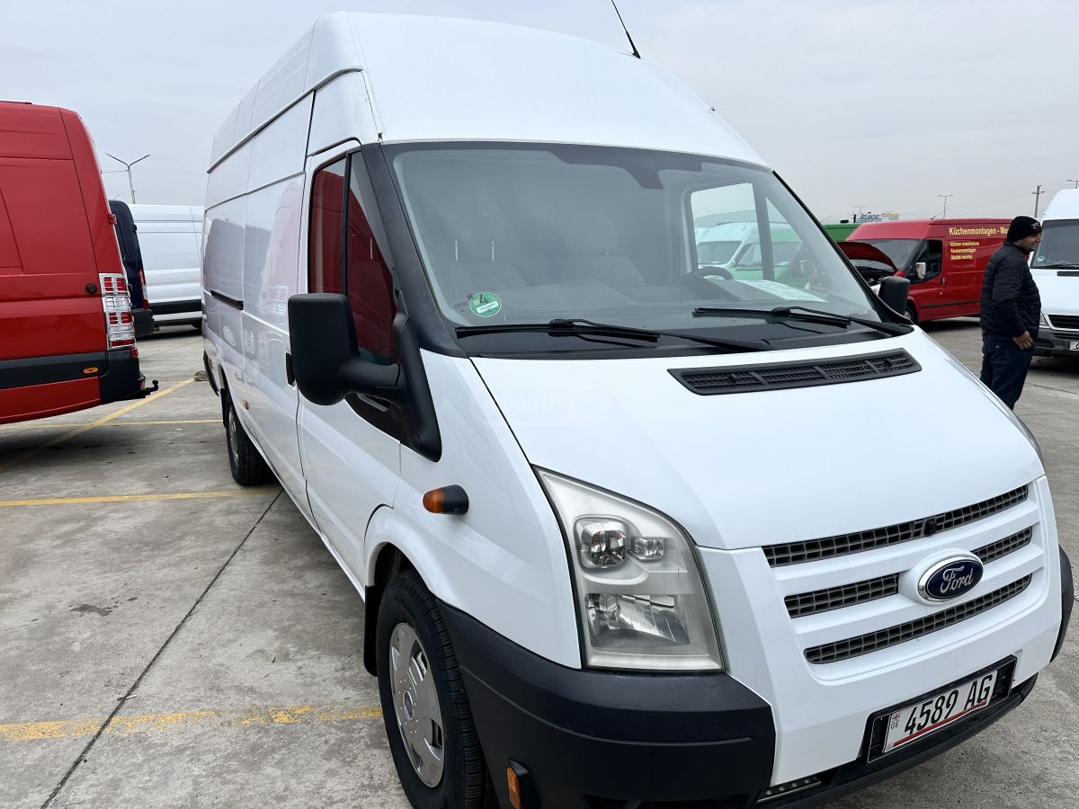 Ford Transit 2011 — photo 2