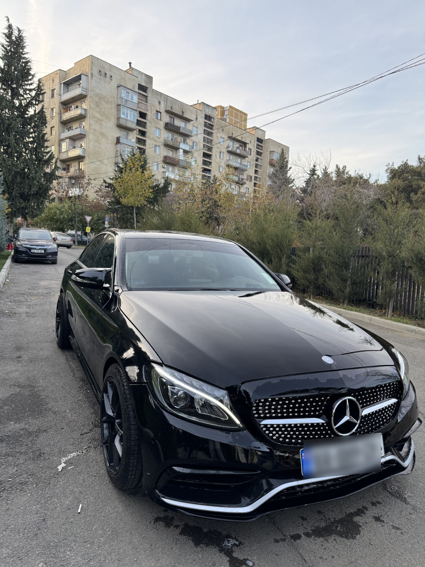 Mercedes-Benz C 300 2018 — photo 2