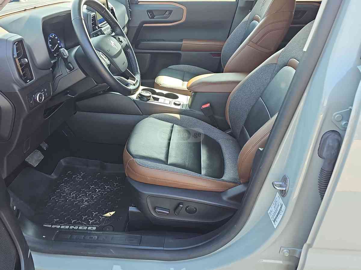 Ford Bronco 2022 — photo 2