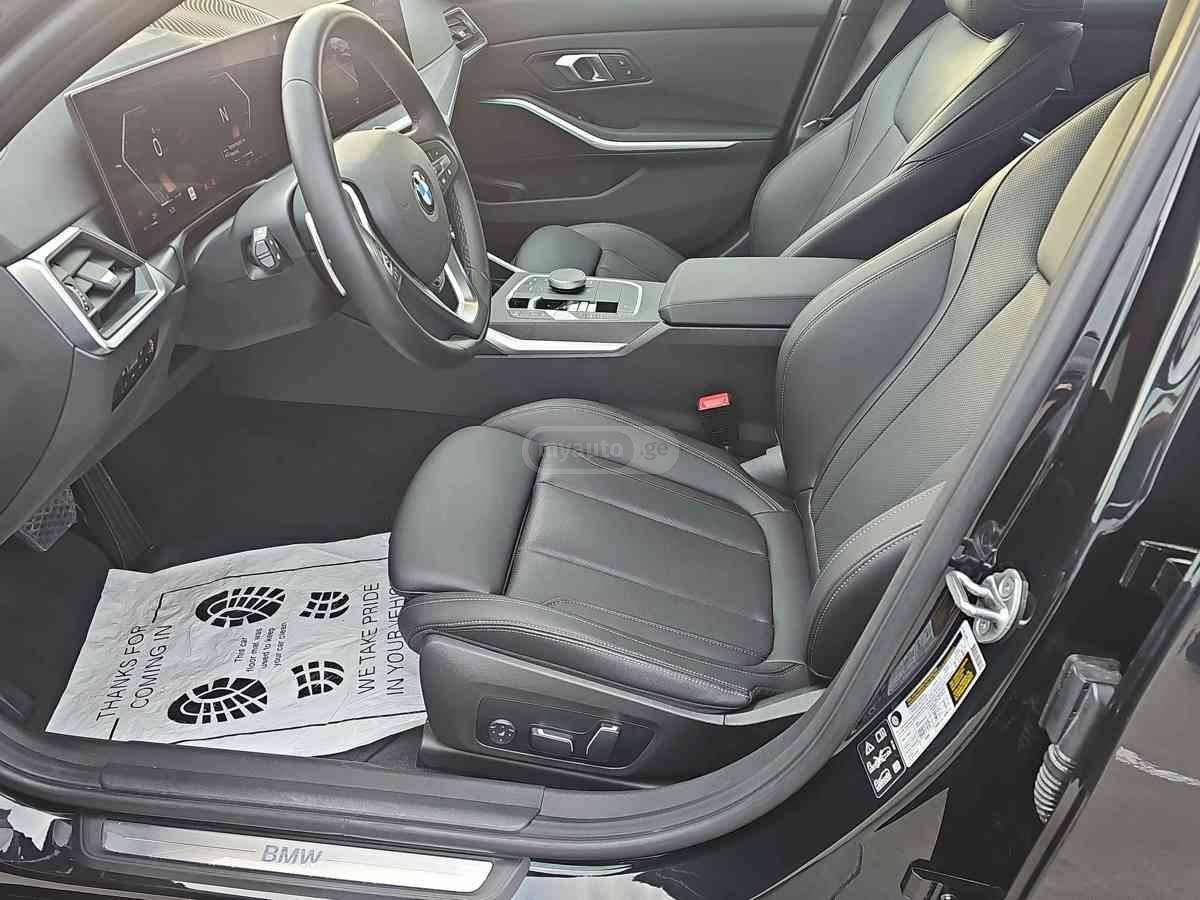 BMW 330 2024 — photo 2