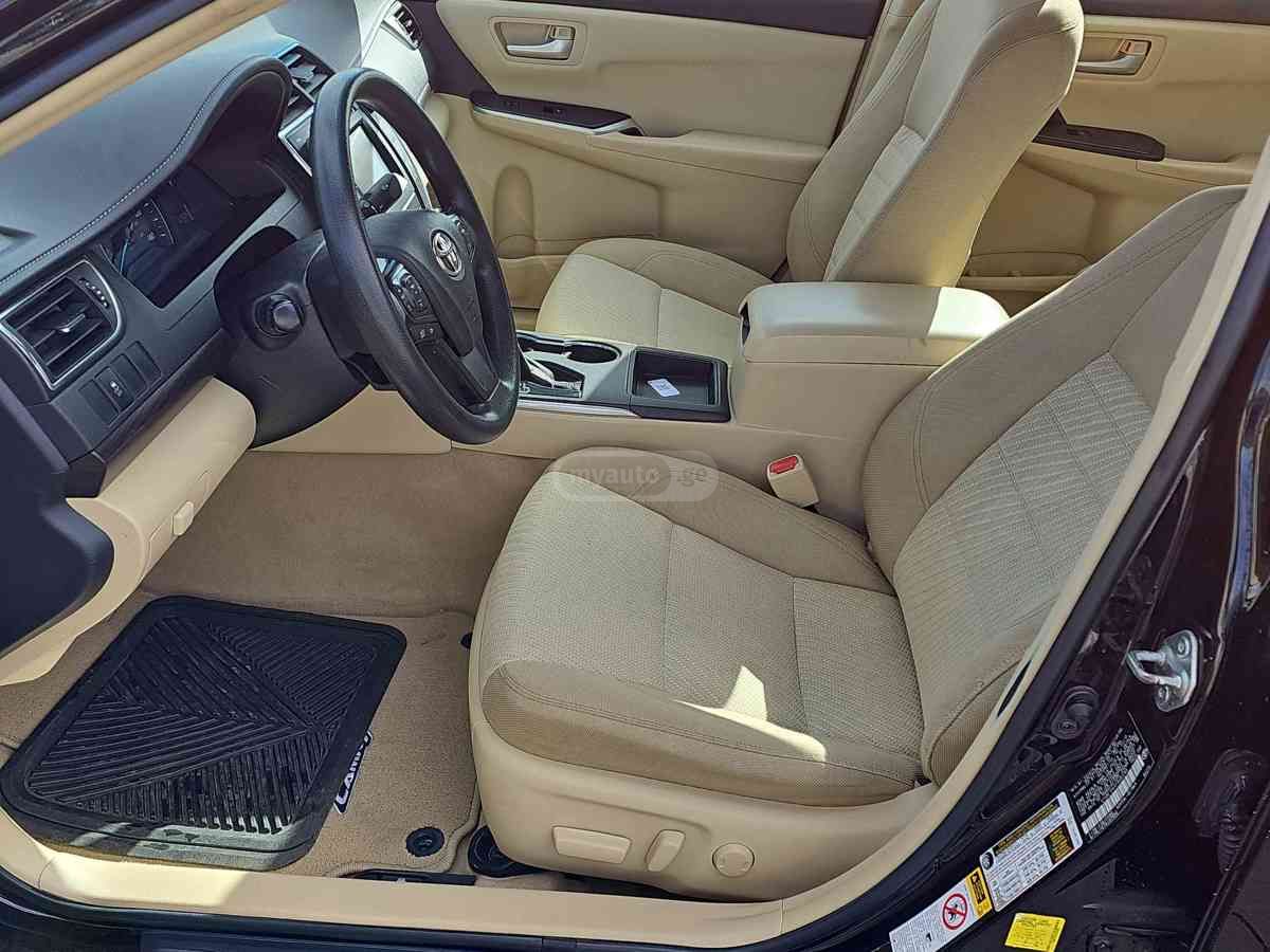 Toyota Camry 2015 — photo 2
