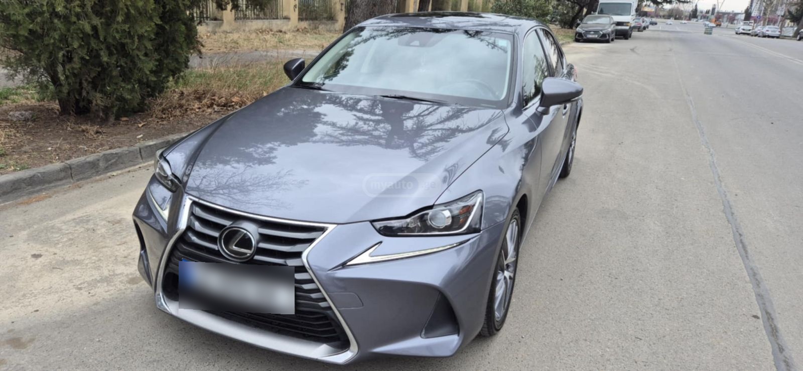 Lexus IS 300 2020 — photo 2