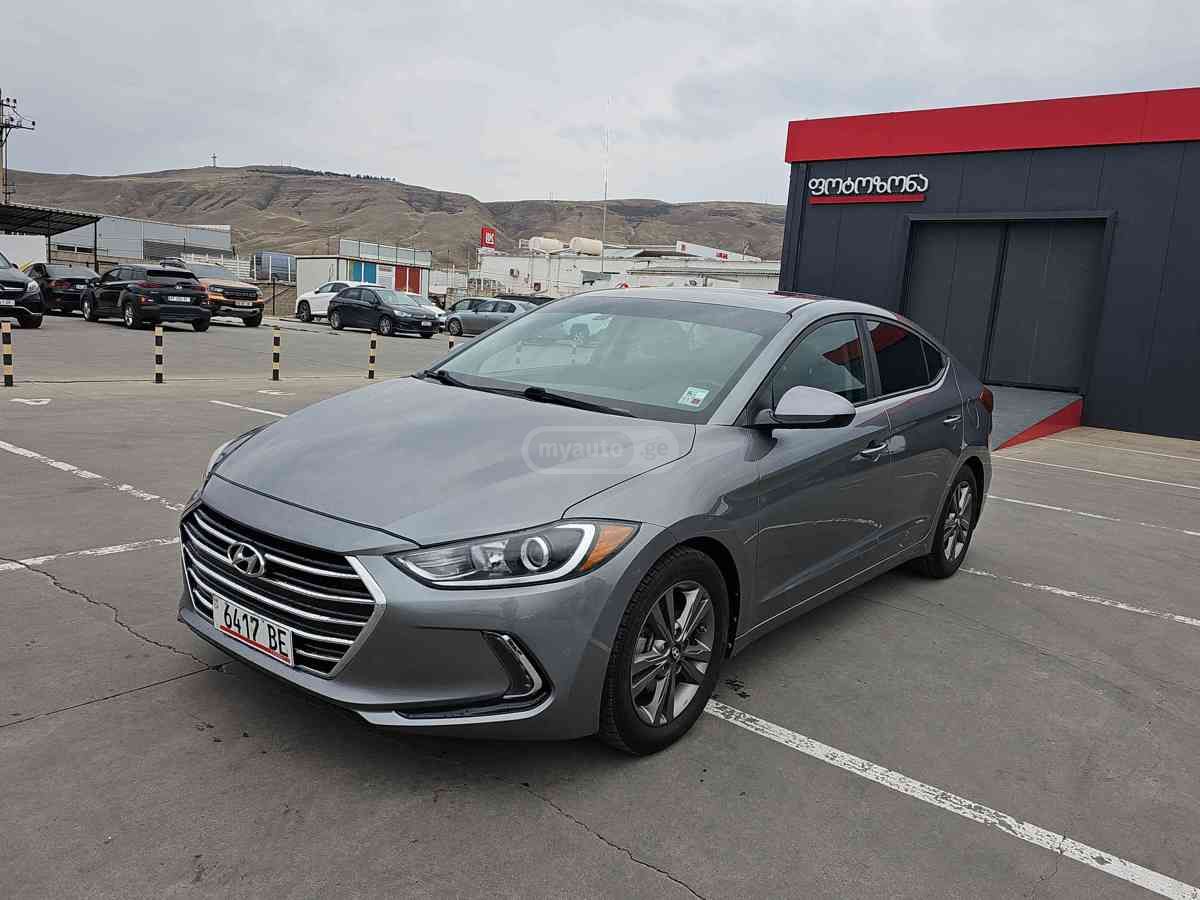 Hyundai Elantra