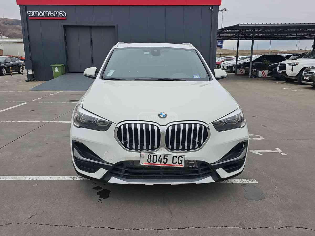 BMW X1 2020 — photo 2