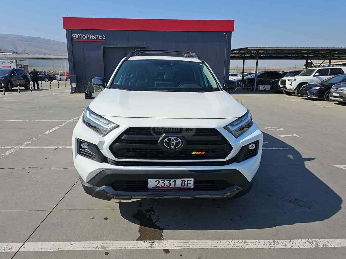 Toyota RAV 4 2022 — photo 2