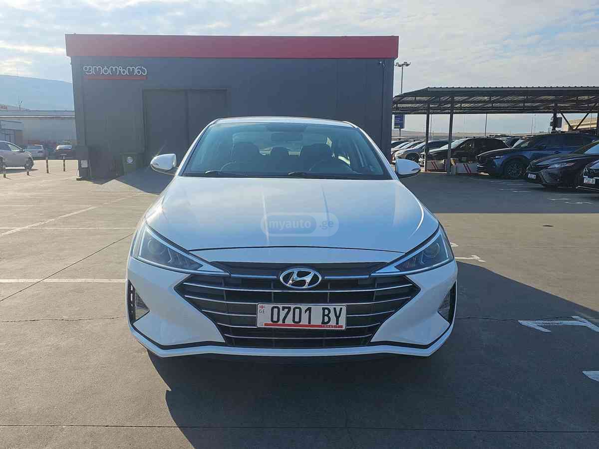 Hyundai Elantra 2020 — photo 2