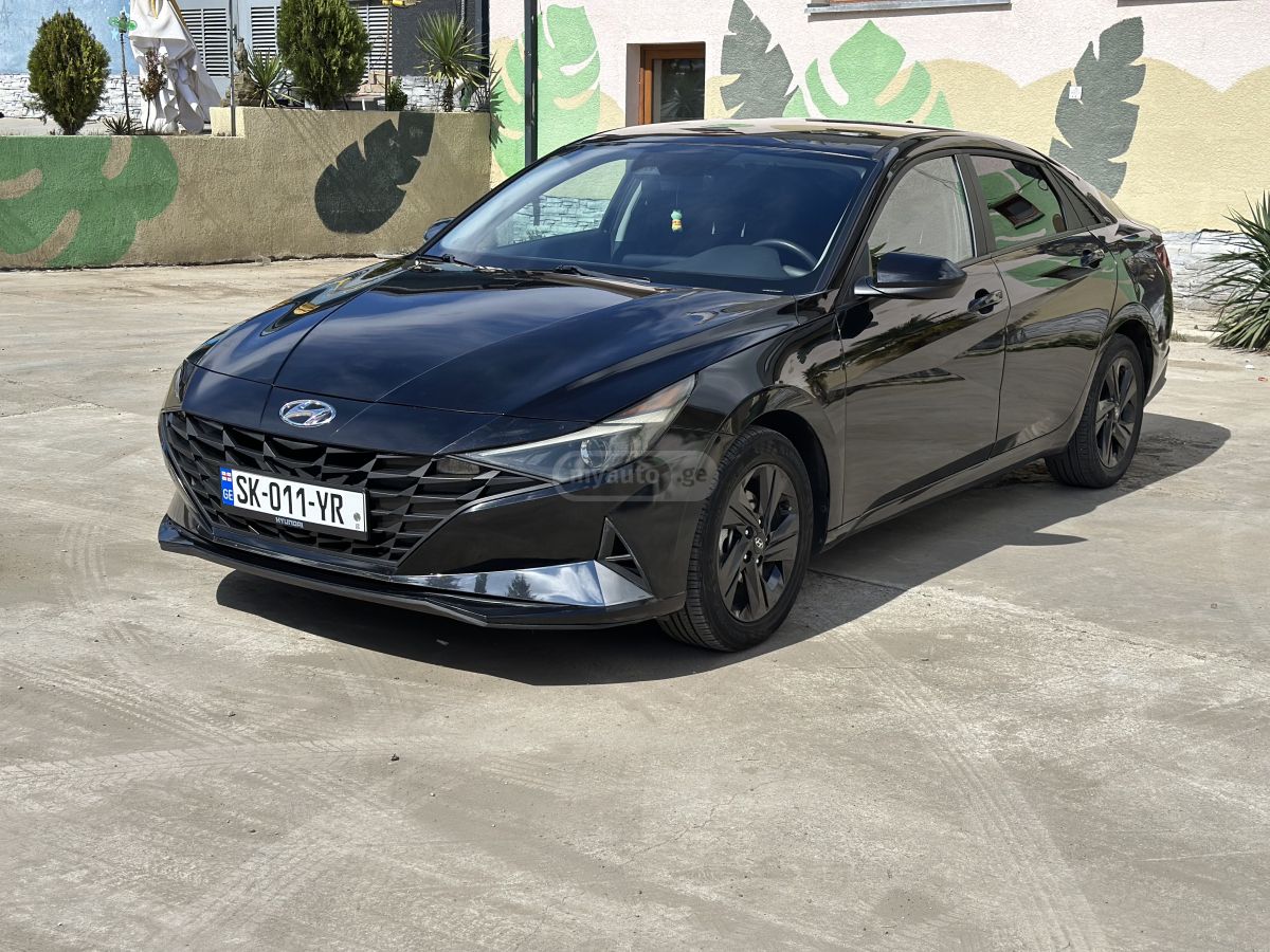 Hyundai Elantra 2023 — photo 2