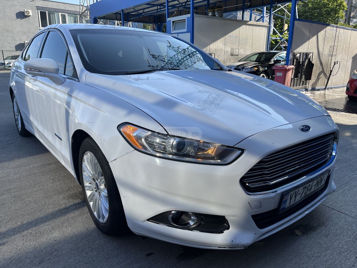 Ford Fusion 2014 — photo 2