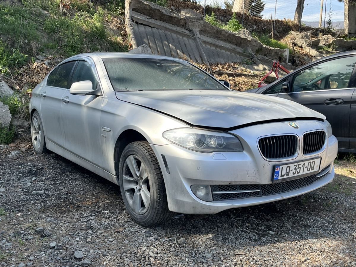 BMW 528