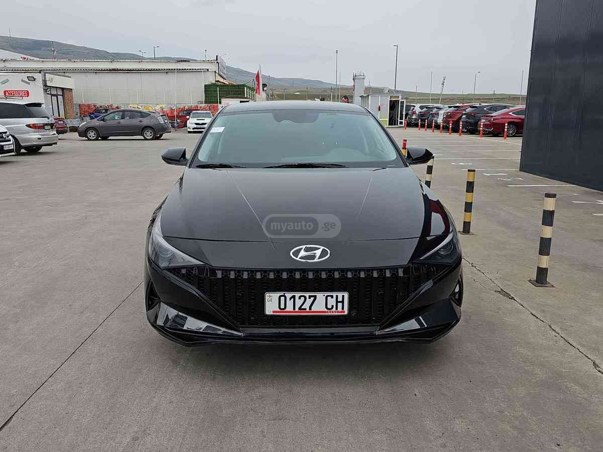 Hyundai Elantra 2022 — photo 2