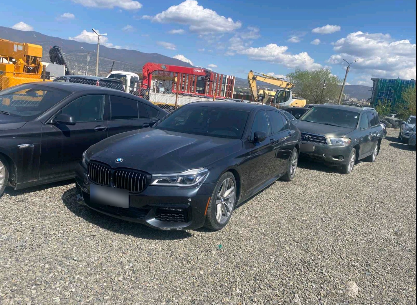 BMW 750 2015 — photo 2