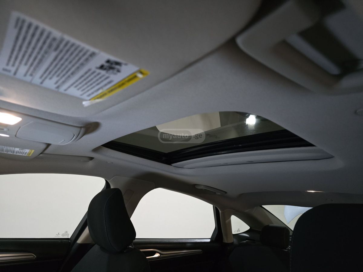 Ford Fusion 2020 — photo 2