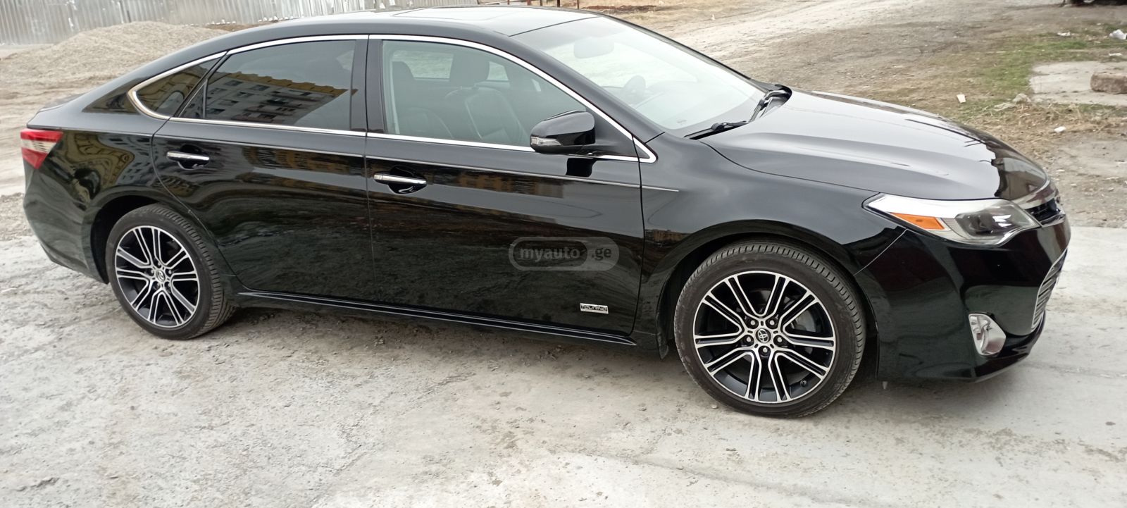 Toyota Avalon 2015 — photo 2
