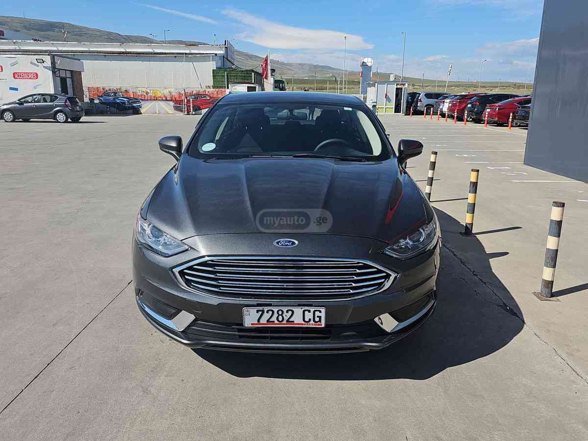 Ford Fusion 2018 — photo 2