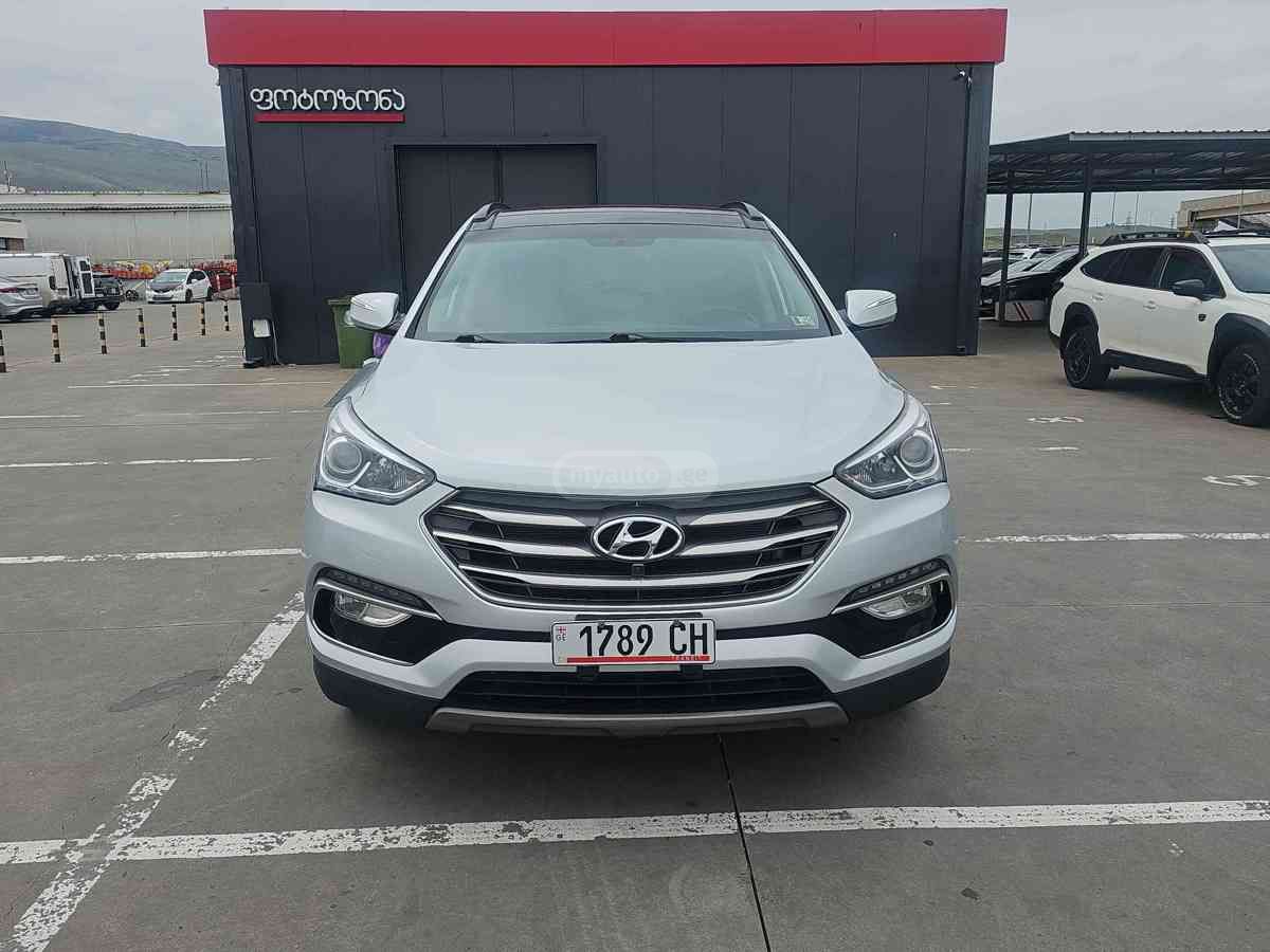 Hyundai Santa FE 2017 — photo 2