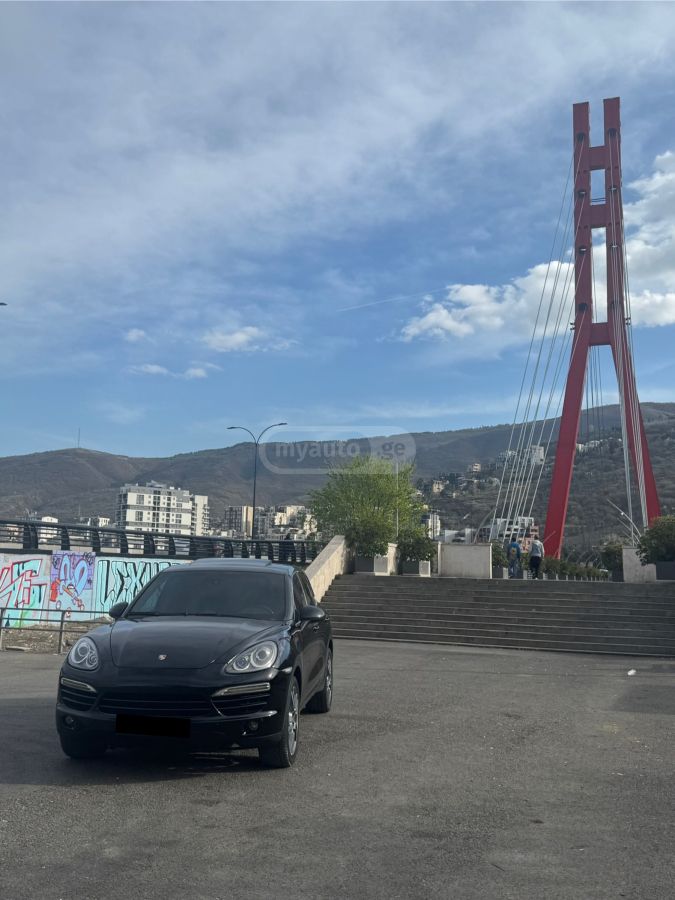 Porsche Cayenne 2014 — photo 2
