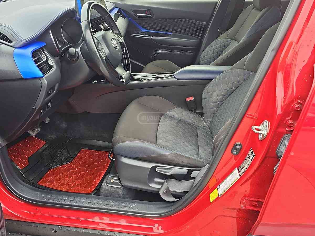 Toyota CHR 2021 — photo 2