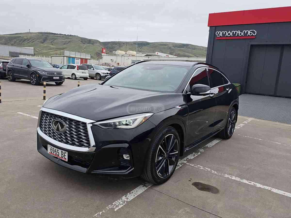 Infiniti QX 55