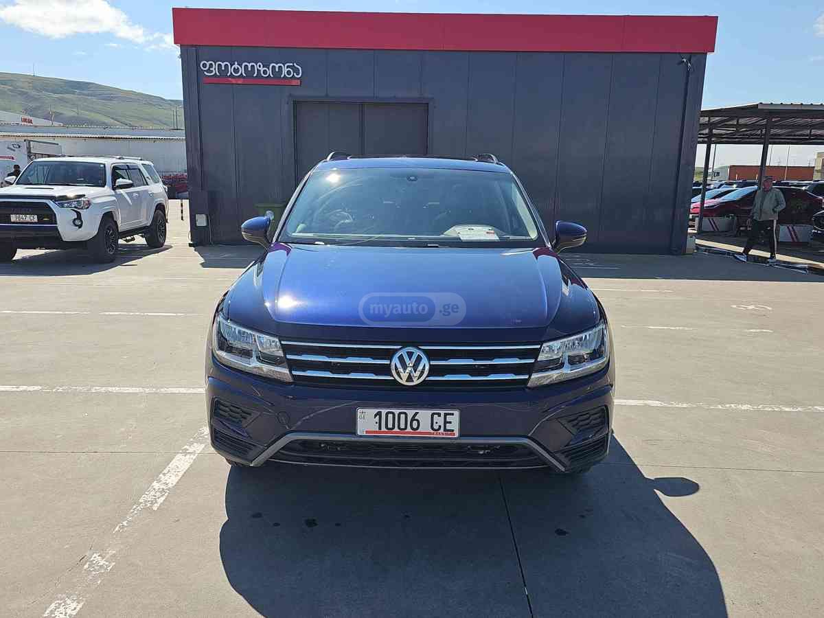 Volkswagen Tiguan 2021 — photo 2