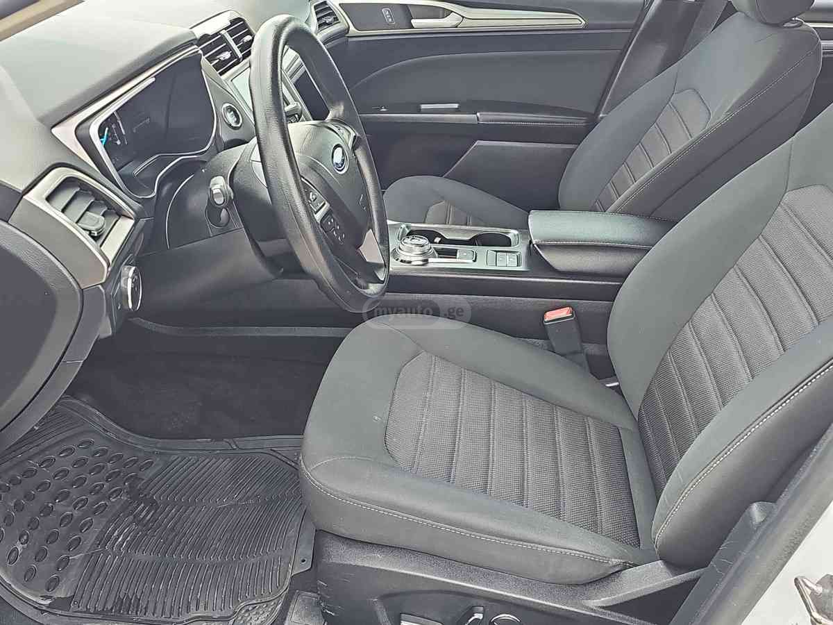 Ford Fusion 2020 — photo 2