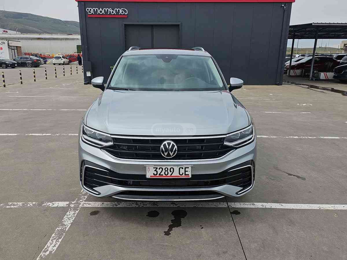 Volkswagen Tiguan 2022 — photo 2