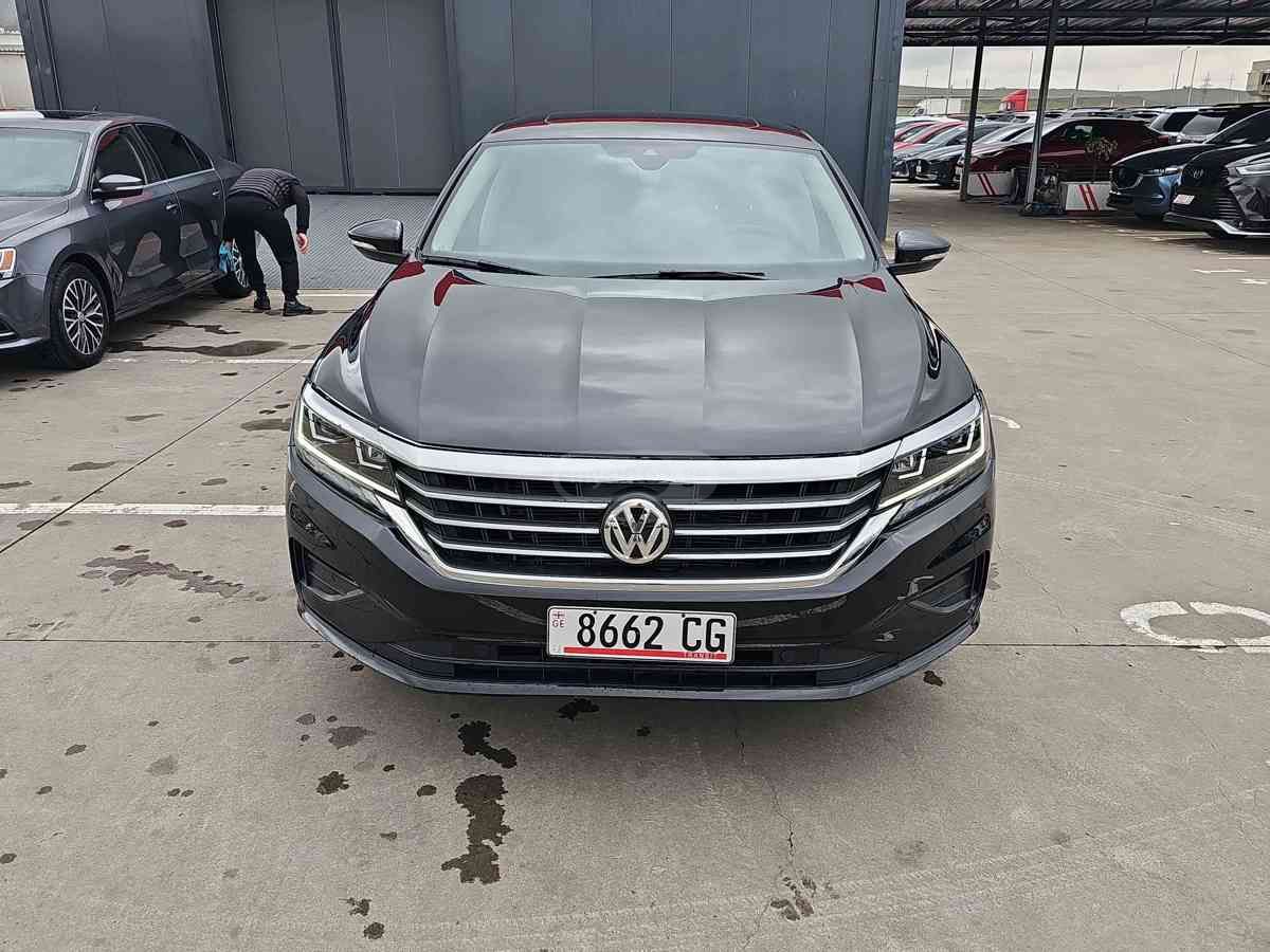 Volkswagen Passat 2020 — photo 2