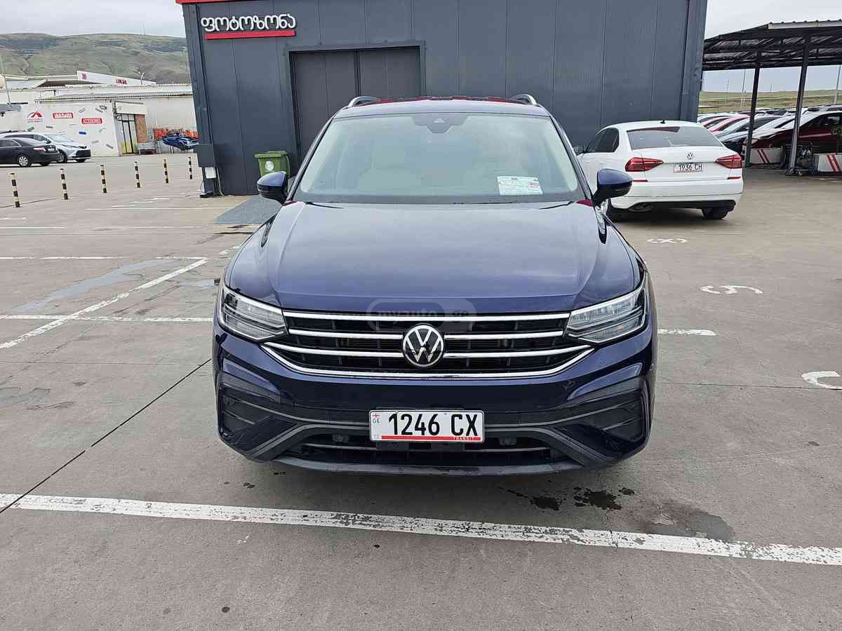 Volkswagen Tiguan 2022 — photo 2