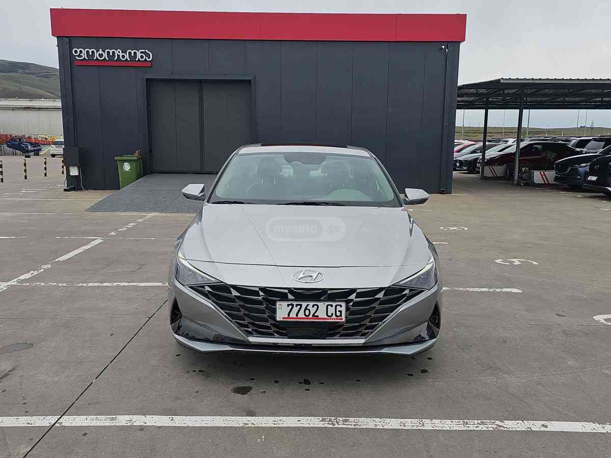 Hyundai Elantra 2021 — photo 2