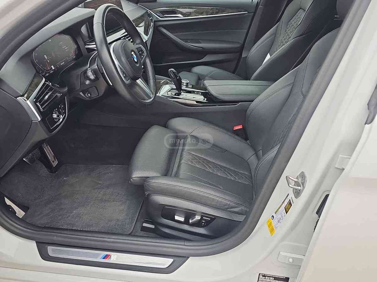 BMW 530 2022 — photo 2