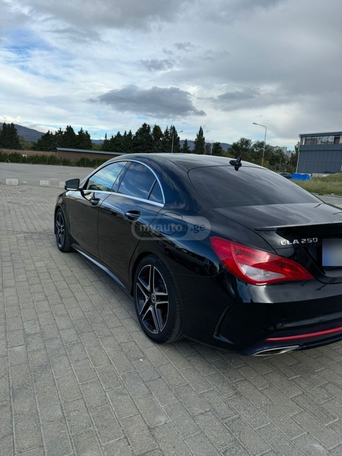 Mercedes-Benz CLA 250 2017 — photo 2