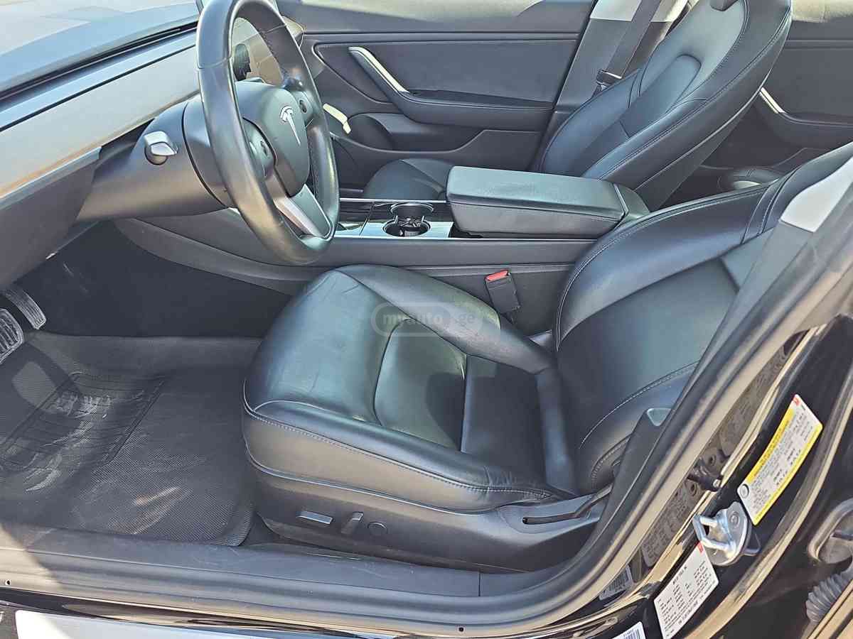 Tesla Model 3 2018 — photo 2