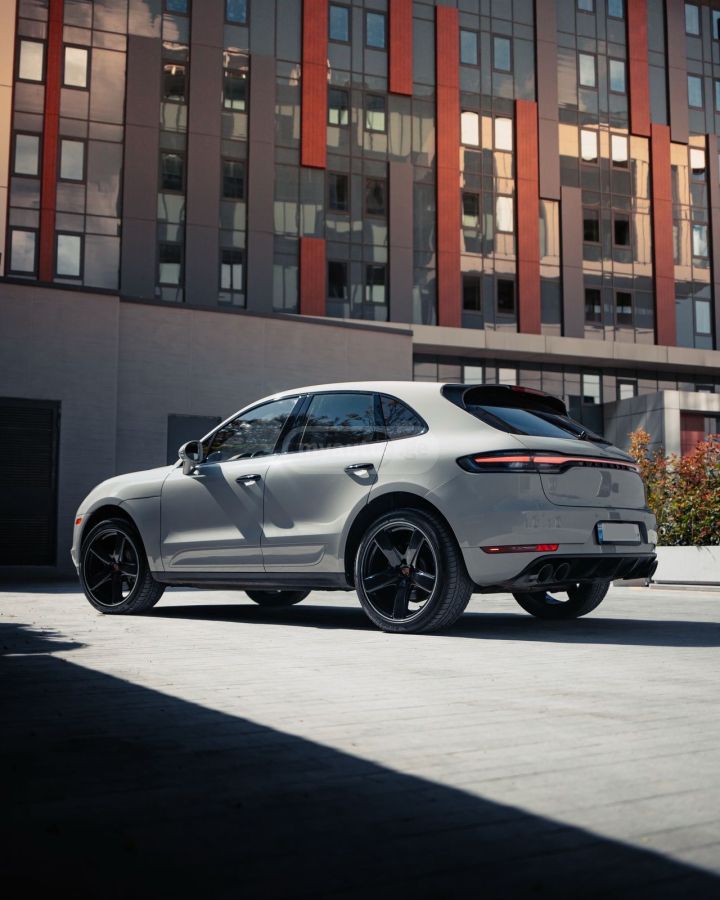 Porsche Macan 2024 — photo 2