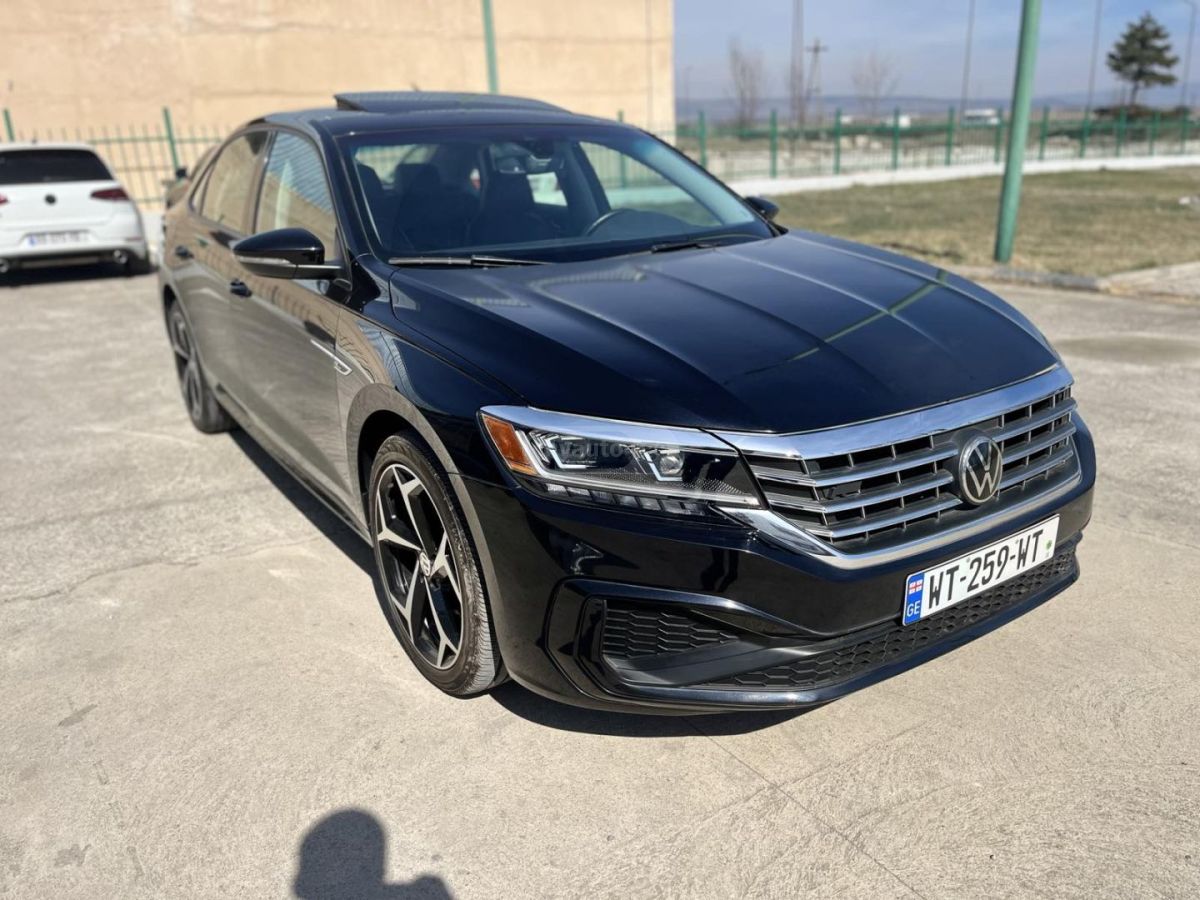 Volkswagen Passat 2020 — photo 2