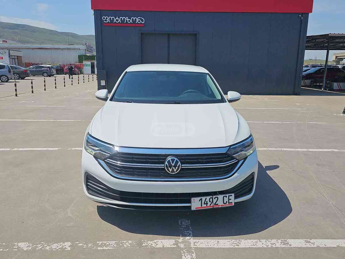 Volkswagen Jetta 2022 — photo 2