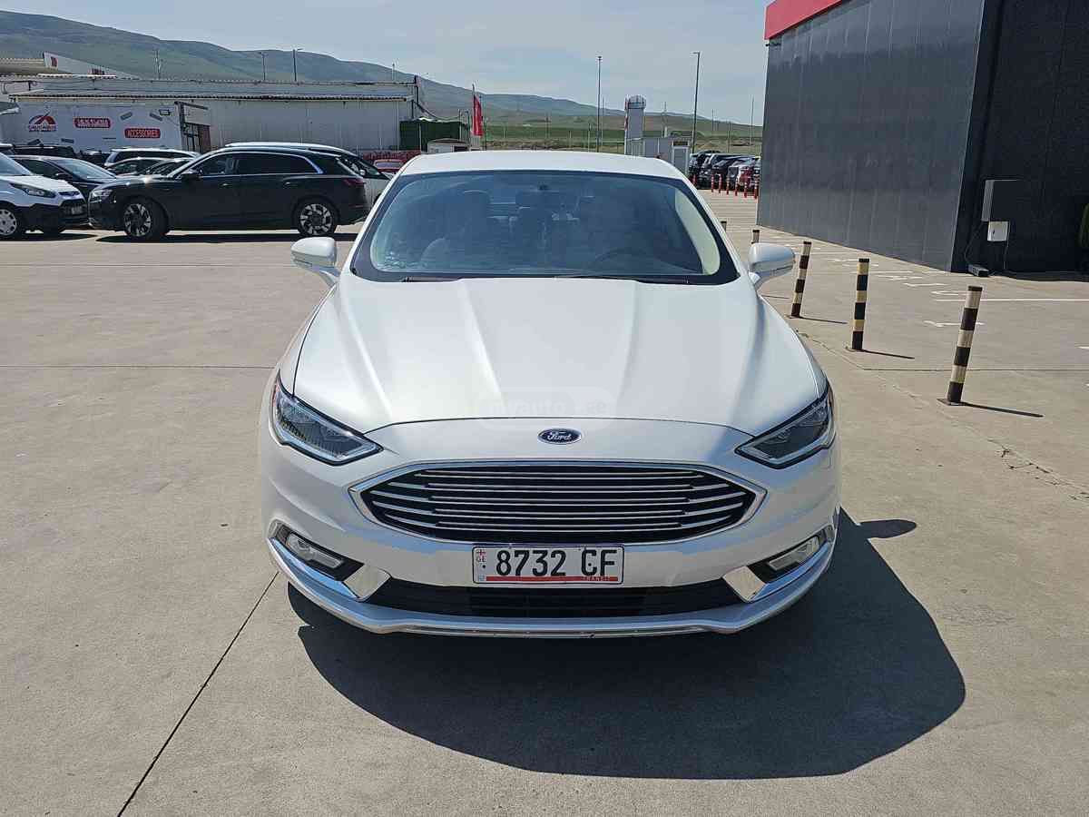 Ford Fusion 2017 — photo 2
