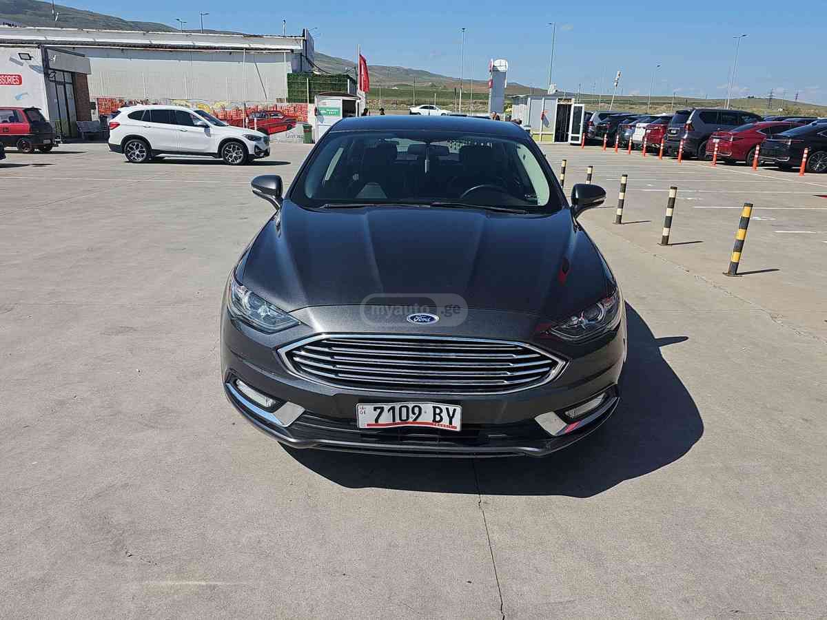 Ford Fusion 2017 — photo 2