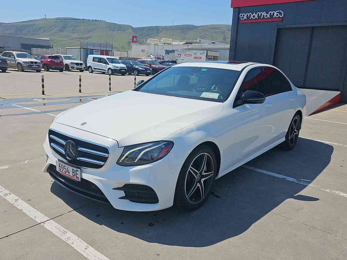 Mercedes-Benz E 300