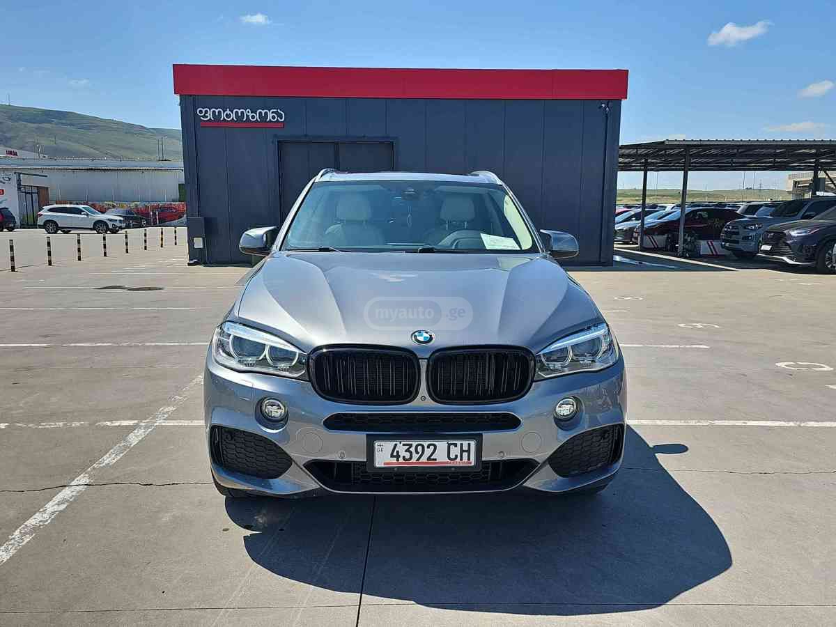 BMW X5 2015 — photo 2