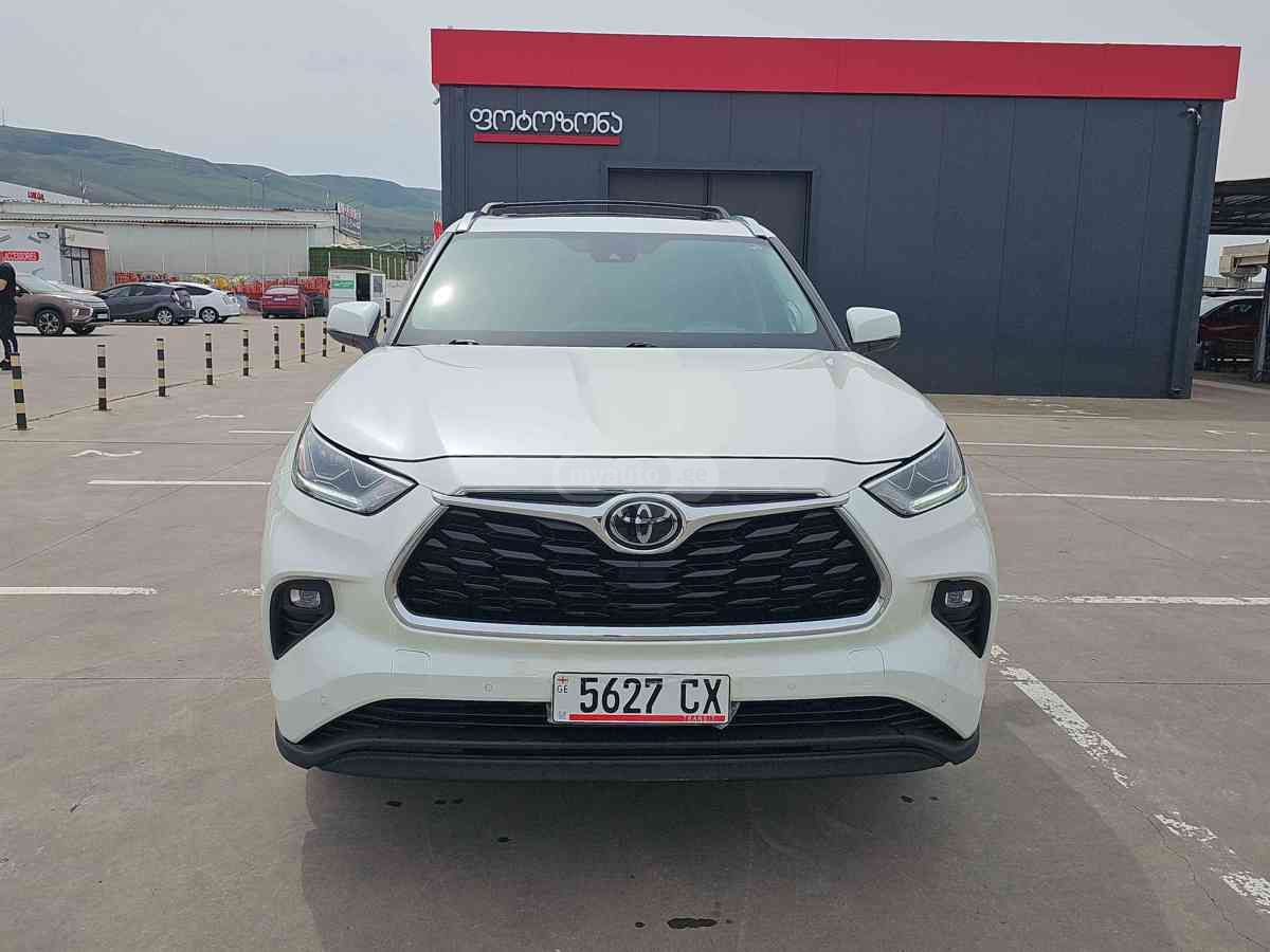 Toyota Highlander 2021 — photo 2