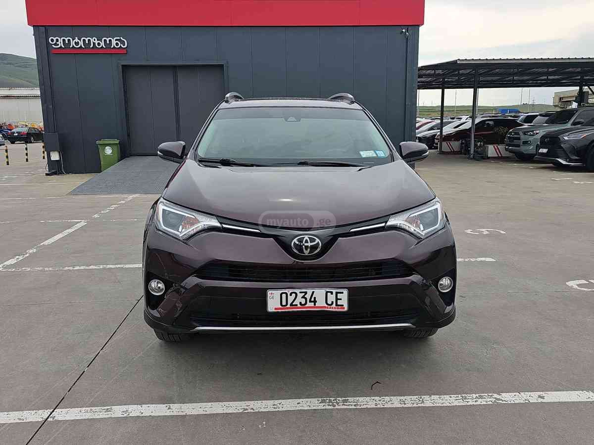 Toyota RAV4 2018 — photo 2