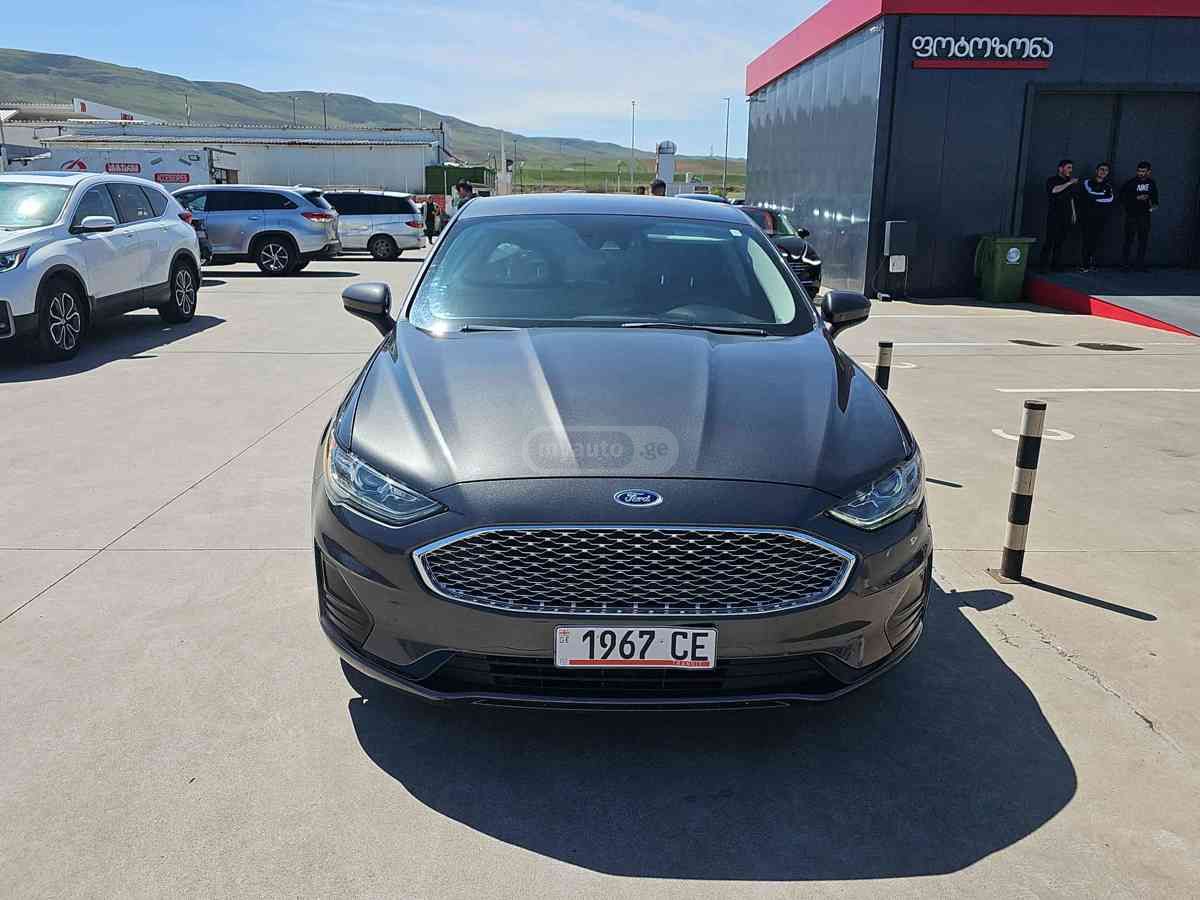Ford Fusion 2019 — photo 2